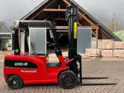 Online auction Heftrucks, robots, ovens en magazijninventaris