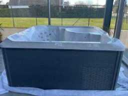 Online-Versteigerung Jacuzzi en sauna's wegens faillissement