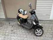 Online veiling Tiny houses en Vespa's